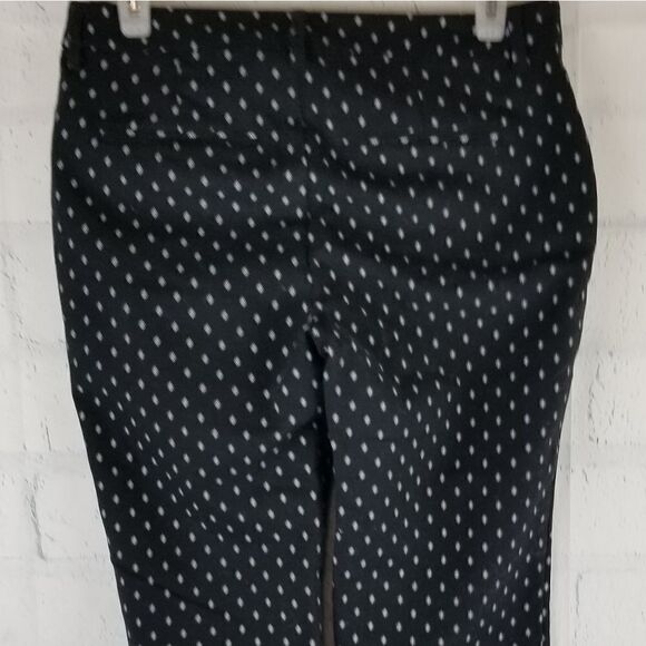 Old Navy Harper Pants. Size 2p. Midrise. - Picture 3 of 6